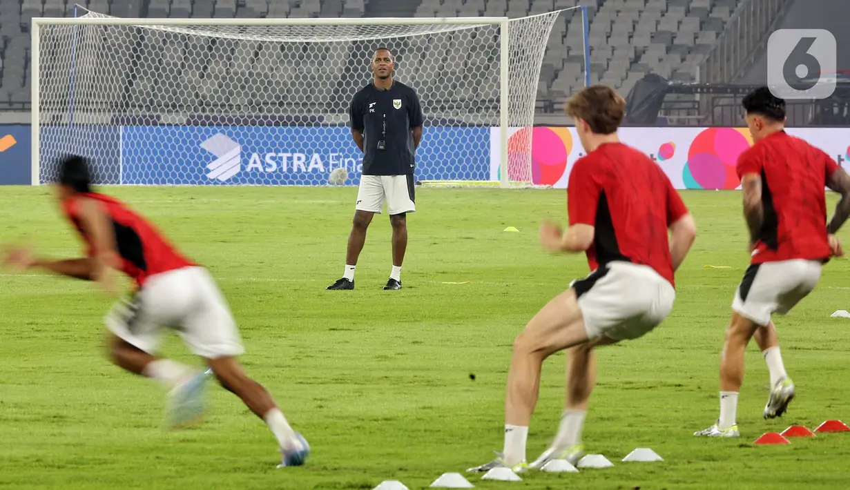 Laga melawan China harus bisa dimaksimalkan oleh tim asuhan pelatih Patrick Kluivert untuk meraih poin penuh demi memperbesar peluang lolos ke putaran keempat Kualifikasi Piala Dunia 2026. (Liputan6.com/Angga Yuniar)