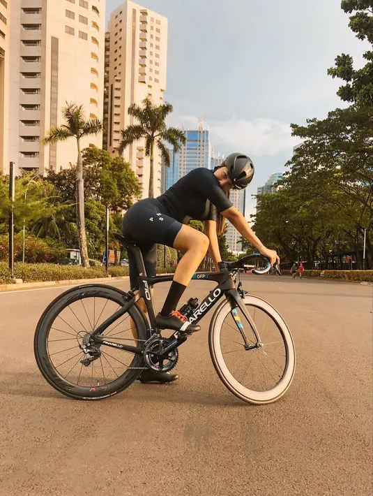 (Instagram/anyageraldine)