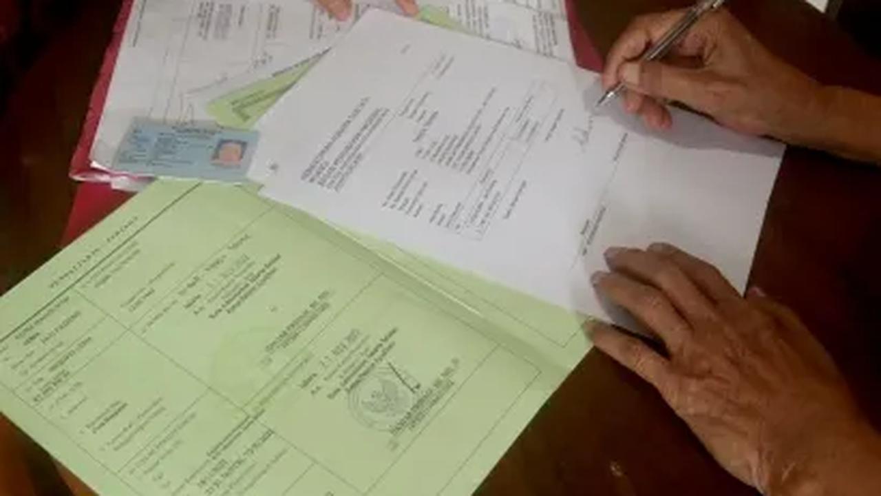 "Kalian bisa mendapatkan sertifikan tanah secara mandiri ataupun meminta bantuan PPAT lhoo!!," tulis ppid.semarangkota.go.id dikutip di Jakarta, Kamis (27/7).