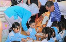 FOTO: Menteri Wihaji Tinjau Program Gizi dan Keluarga Sehat di Kepulauan Riau