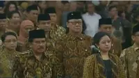 Seperti apa permainan batik cokelat yang menghiasi pelantikan menteri kabinet Jokowi-JK?