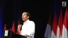 Capres nomor urut 01 Joko Widodo memberi sambutan pada acara Konvensi Rakyat di Sentul Internasional Convention Center, Bogor, Jawa Barat, Minggu (24/2). Konvensi Rakyat mengangkat optimis Indonesia maju. (Liputan6.com/Herman Zakharia)