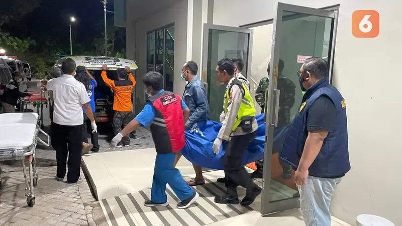 Minibus Sarat Penumpang Terguling di Wonogiri, 8 Orang Meninggal