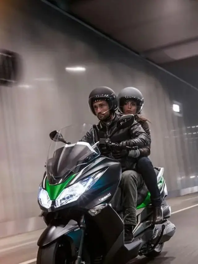 Kawasaki J300