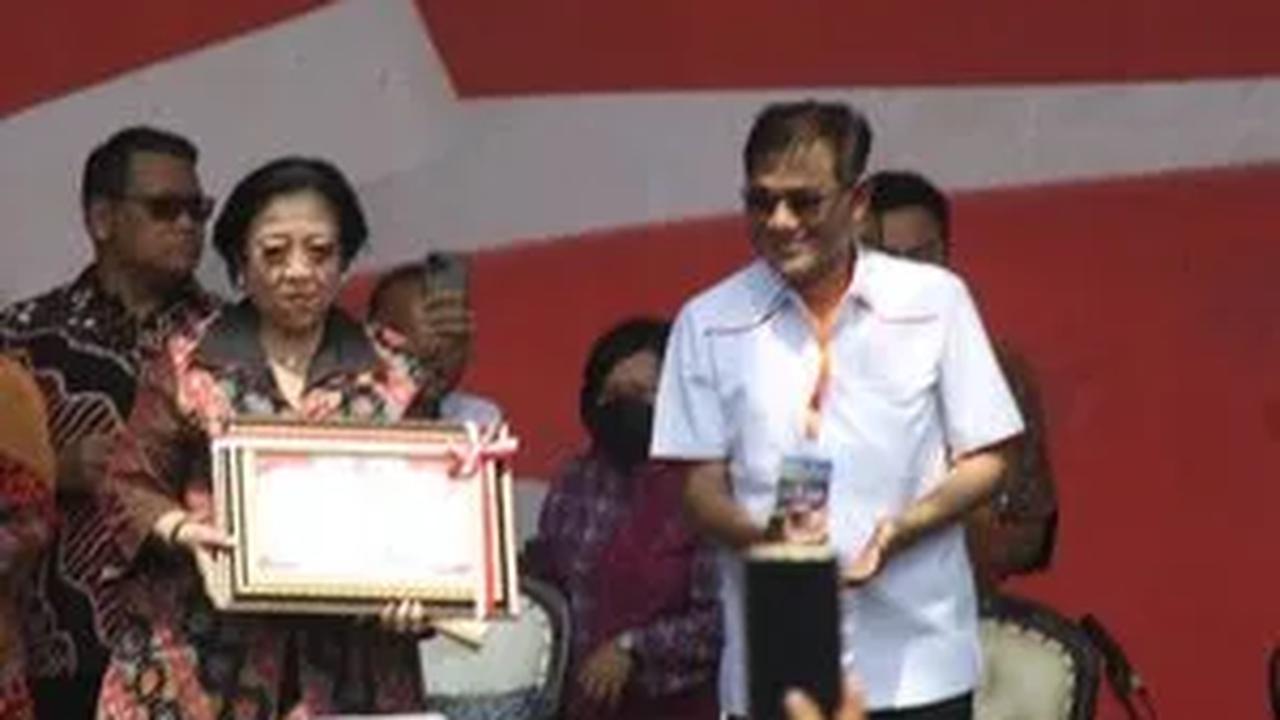 PDIP sebagai partai yang menaungi Budiman pun berang atas sikap kadernya itu. Sekjen PDIP Hasto Kristiyanto memastikan akan ada sanksi disiplin tegas terhadap Budiman.