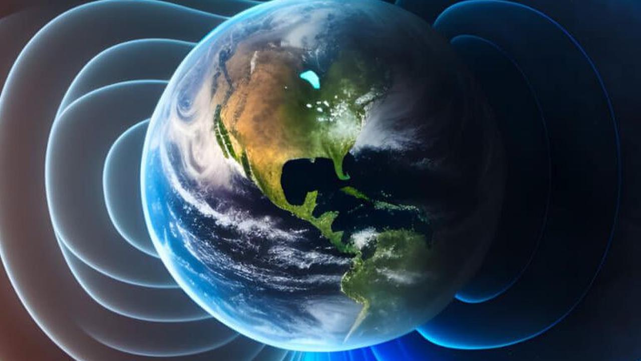 Dilansir Greek Reporter, sebuah penelitian yang diterbitkan dalam jurnal Communications Earth &amp; Environment 2 Mei lalu mengungkapkan, medan magnet Bumi, yang diciptakan oleh pergerakan besi cair di inti luar, ternyata lebih lemah daripada medan magnet
