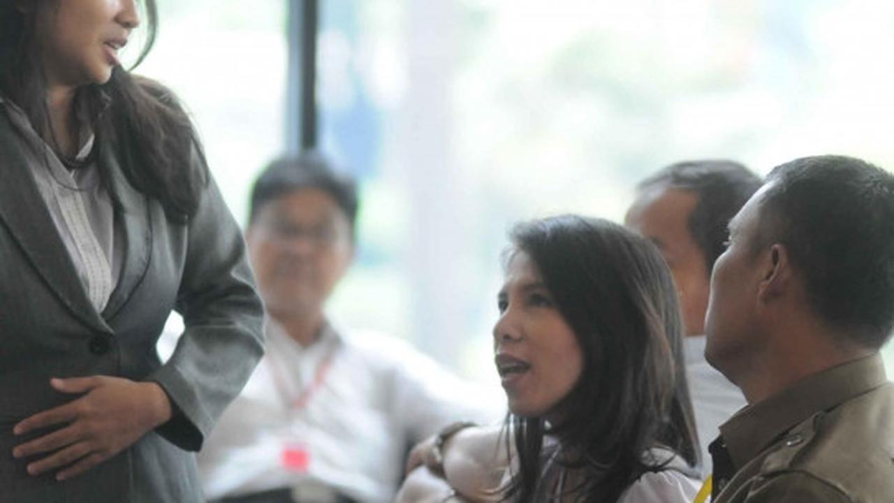KPK periksa eks backing vokal Kla Project terkait Gubernur Sumut
