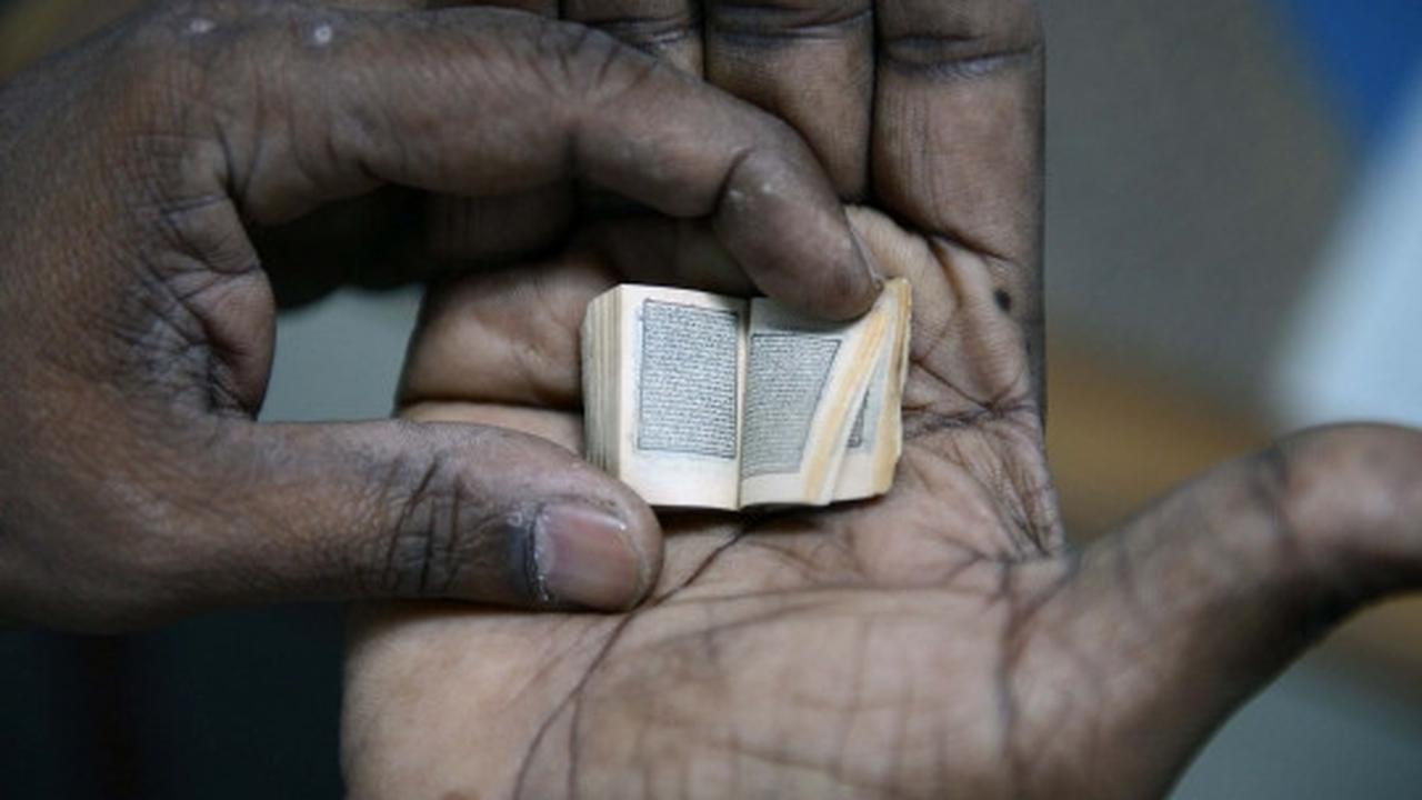 Menakjubkan, Alquran di India ini ukurannya cuma 1 inci