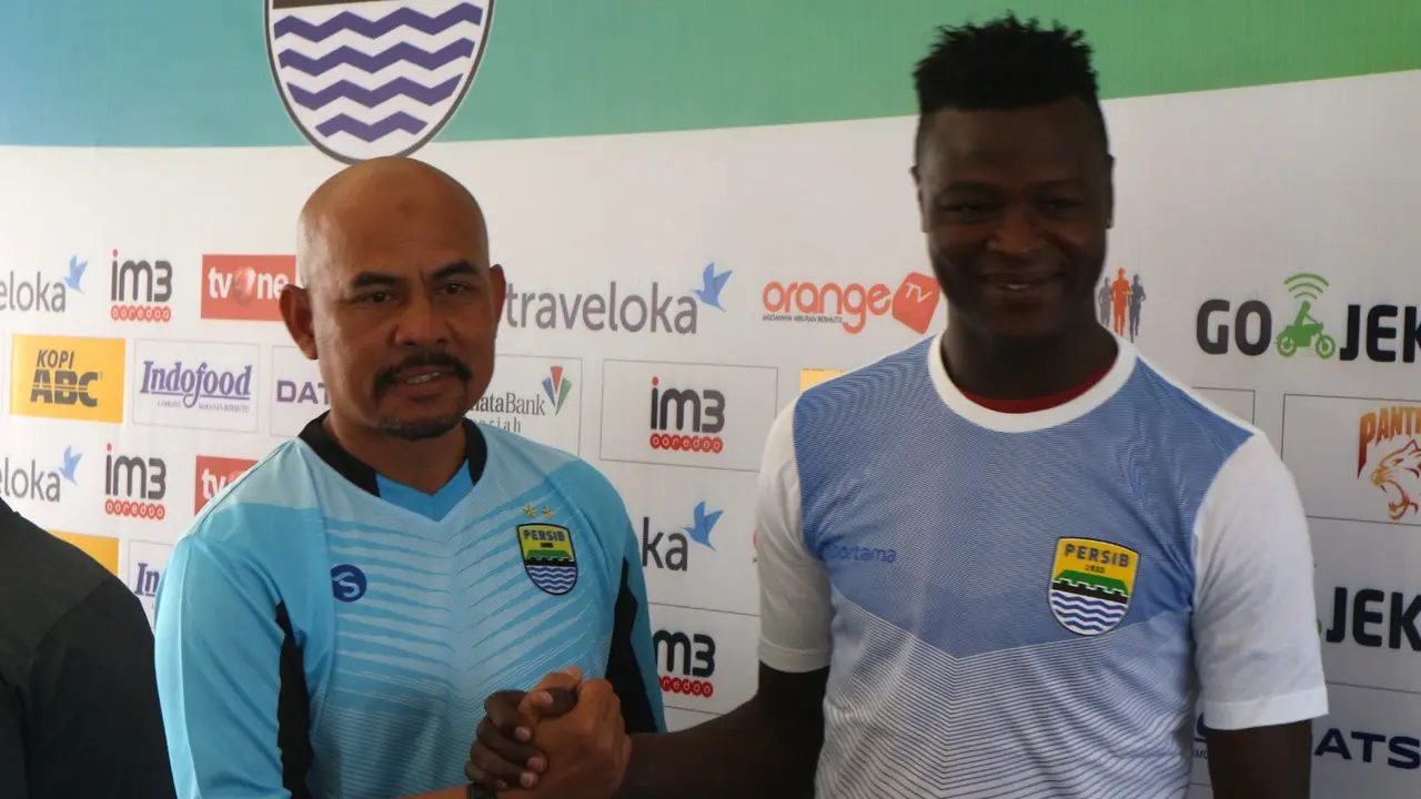 Ezechiel N'Douassel 