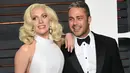 Empat tahun pacaran dan tunangan tak membuat Lady Gaga dan Taylor Kinney melangsungkan pernikahan. Mereka berdua pun berpisah pada Juli 2016. (NY Daily News)