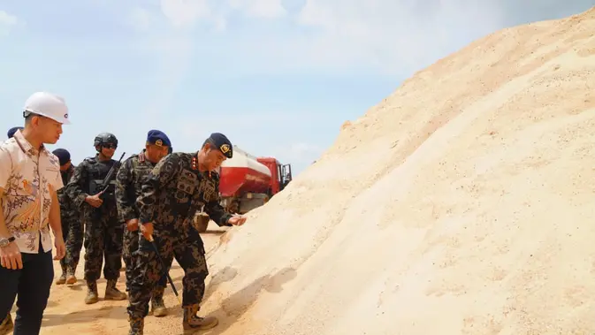 KKP Sikat Tambang Pasir, 3 Pulau Kecil Kepri Merana.