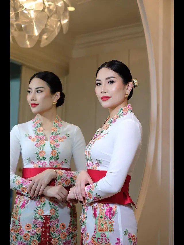 6 Momen Menteri Perempuan Kompak Pakai Kebaya Encim saat Melenggang di Catwalk Istana Berkebaya