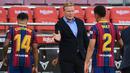 Ronald Koeman. Ia menjadi anak asuh Guus Hiddink di PSV pada 1987/1988 hingga 1988/1989 dan sempat menjadi asisten Guus Hiddink di Timnas Belanda pada Piala Dunia 1998. Kini membesut Barcelona sejak Agustus 2020. Total mengoleksi 9 trofi sejak debut pelatihnya pada 2000. (Foto: AFP/Lluis Gene)