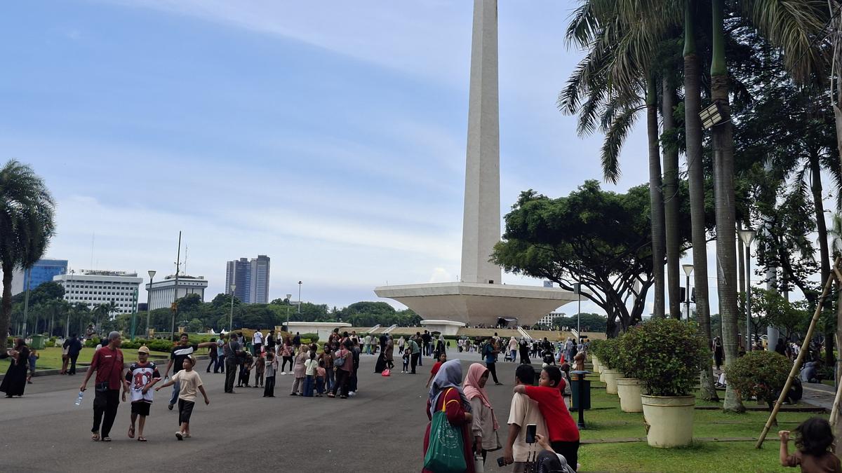 Kumpulan Hoaks yang Dikaitkan dengan Monas, Cek Daftarnya