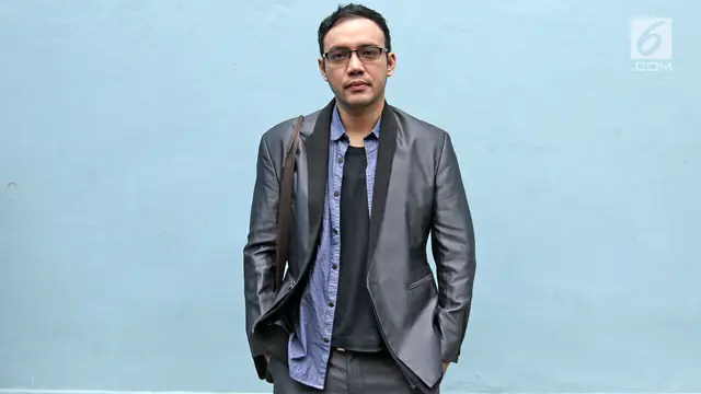 Sandy Tumiwa