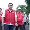 Ketua PSSI, Erick Thohir, bersama Gubernur DKI Jakarta, berjalan kaki mengikuti Roll To Glory FIFA ASEAN Cup Family Parade dalam rangka menyambut FIFA ASEAN Cup 2026, Minggu (13/9/2026). (Dok. PSSI)