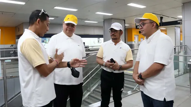 Sewindu PSN, Kemenko Perekonomian Gelar Fun Walk
