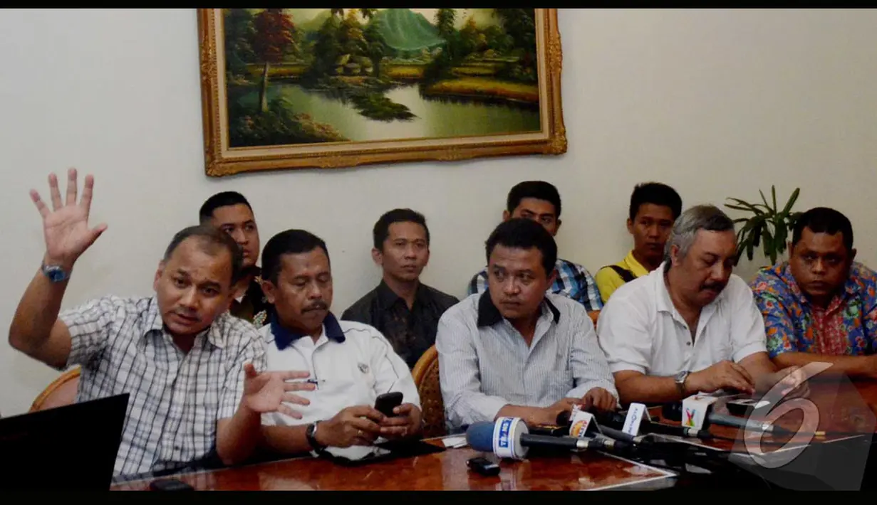 Pendukung Agung Laksono yang tergabung dalam Pimpinan Trikarya Partai Golkar mengadakan jumpa pers (Liputan6.com/Andrian M Tunay)