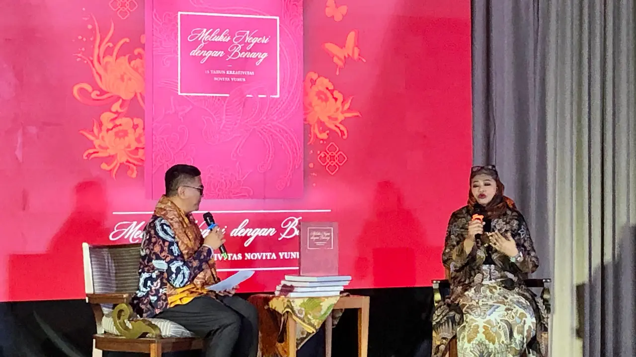 Konferensi pers perayaan ke-15 tahun perjalanan Batik Shic di Jakarta