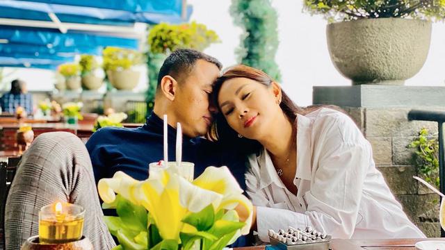 Dikabarkan Segera Menikah, Ini 5 Potret Mesra Kalina Ocktaranny dan Kekasih