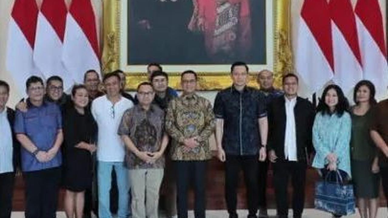 Anies-AHY di Museum SBYANI<br>