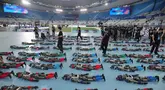Sejumlah robot disiapkan menjelang upacara pembukaan World Humanoid Robot Games di Beijing, Sabtu, 22 Agustus 2026. (Foto AP/Achmad Ibrahim)