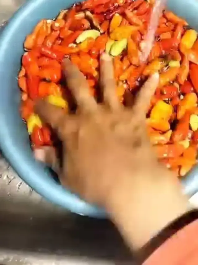 Tanpa Oven, Begini Cara Bikin Cabai Bubuk Tetap Merah Pekat