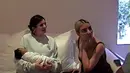 Saat Kylie Jenner mengunggah video soal kehamilannya, Kim pun menyertakan sosok Chicago untuk pertama kalinya. (Youtube)