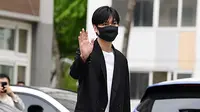 Wajib Militer Selesai, Lee Min Ho Kebanjiran Karangan Bunga