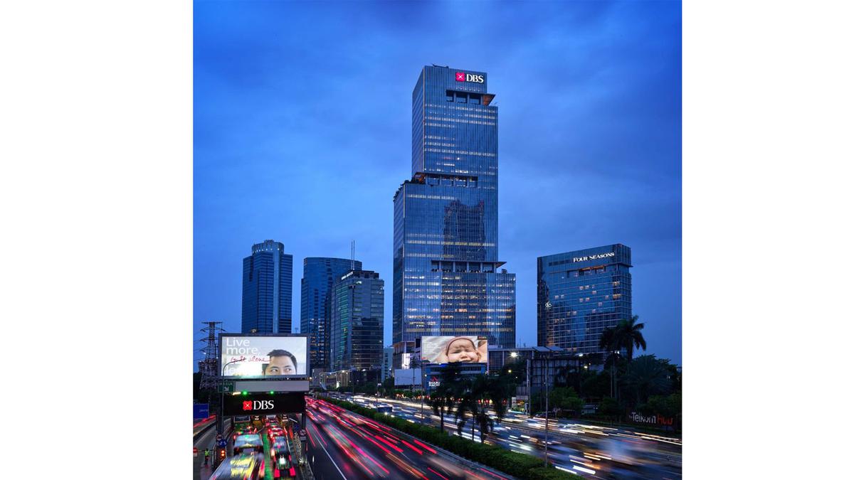 Ungguli Ratusan Bank Dunia, DBS Kembali Sabet Global Bank of the Year