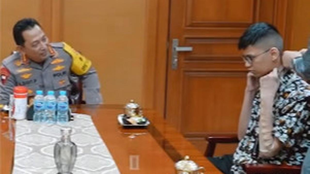Pada kesempatan itu, orang tua Sultan mengabarkan kondisi sang putra setelah dinyatakan pulih. Ayah Sultan juga memperlihatkan jalur pernapasan baru anaknya. <br>