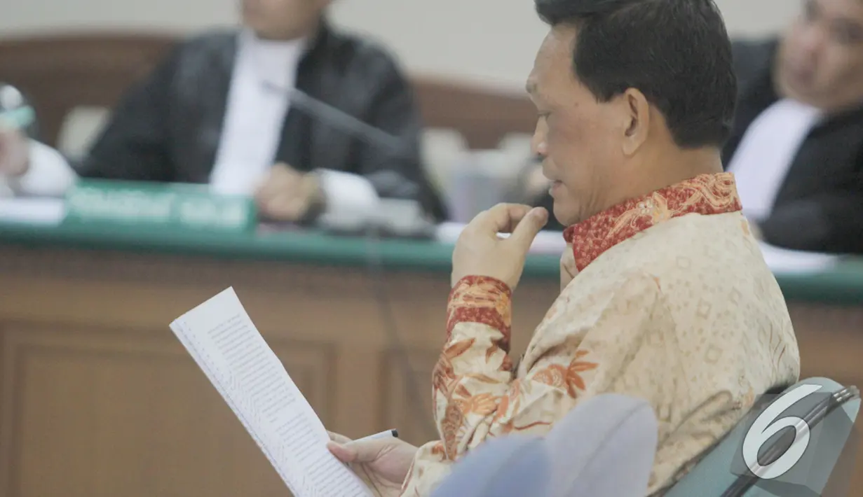 Didik Purnomo menjalani sidang perdana di Pengadilan Tipikor, Jakarta, Kamis (11/12/2014). (Liputan6.com/Andrian M Tunay)