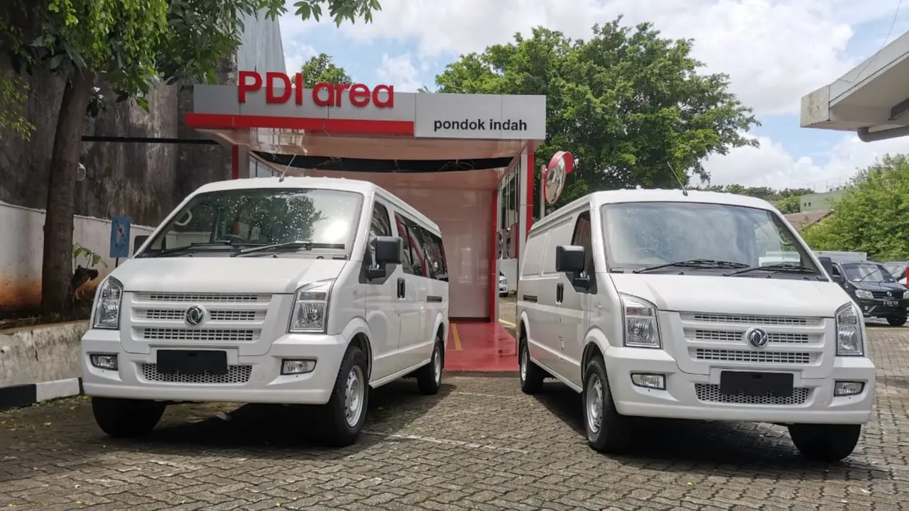 DFSK Gelora Minibus (Ist)