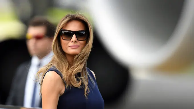 [Bintang] Wanita Ini Rela Melakukan Apapun Demi Mirip Istri Donald Trump