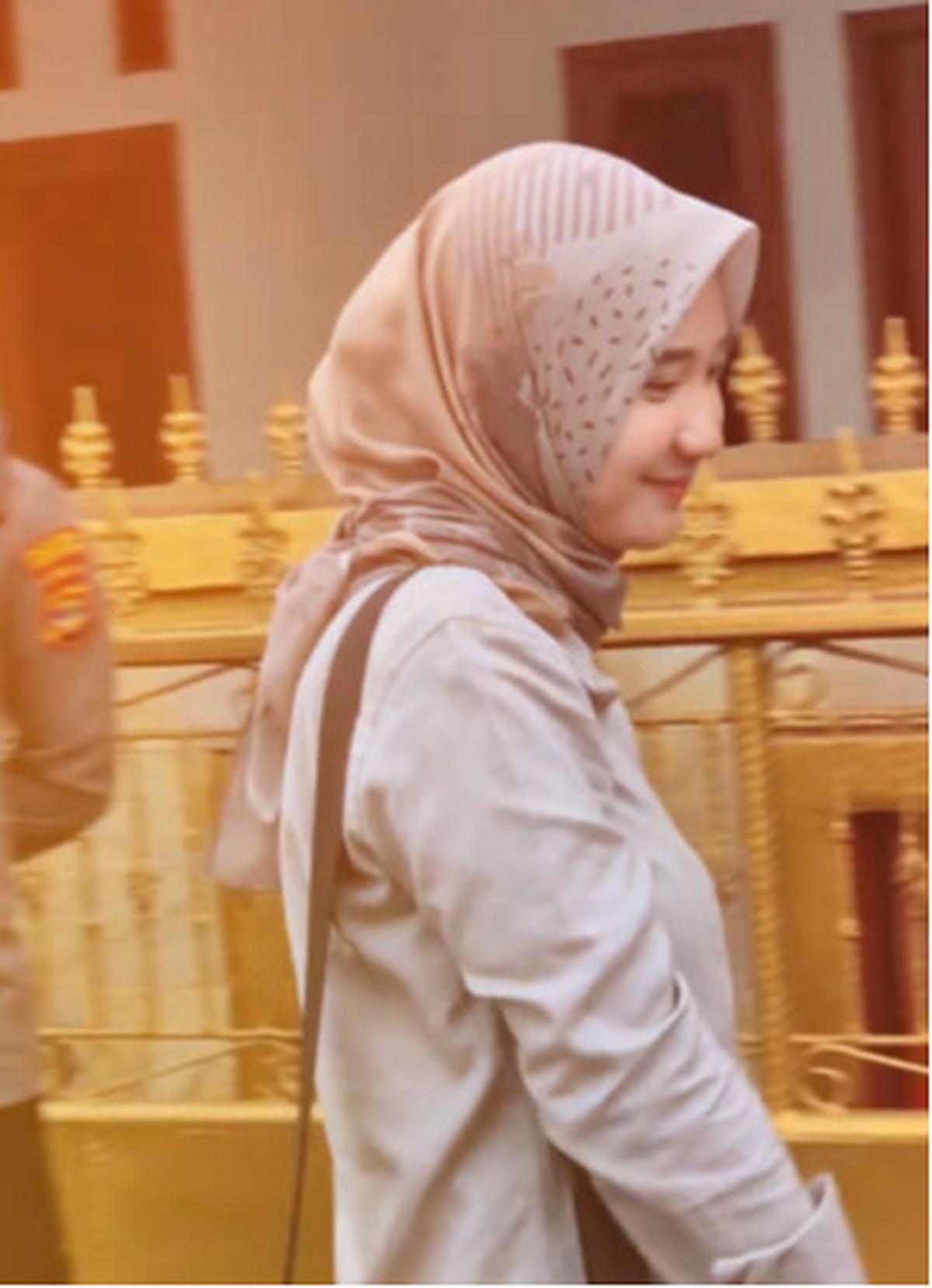 Ajudan Cantik