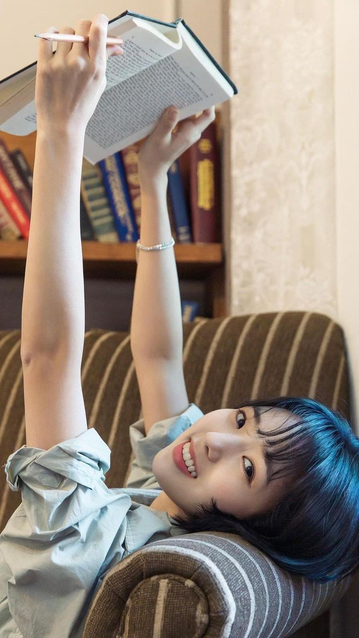 Terkenal Melalui Sassy Go Go <br>