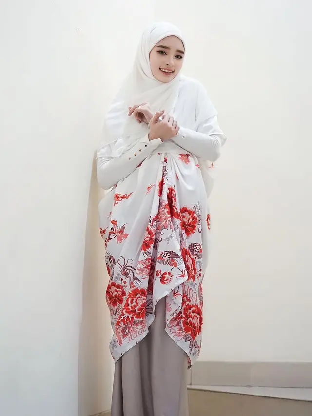 8 OOTD Bertema Merah Putih untuk 17 Agustus ala Figur Publik, Erina Gudono, Inara Rusli hingga Mikha Tambayong