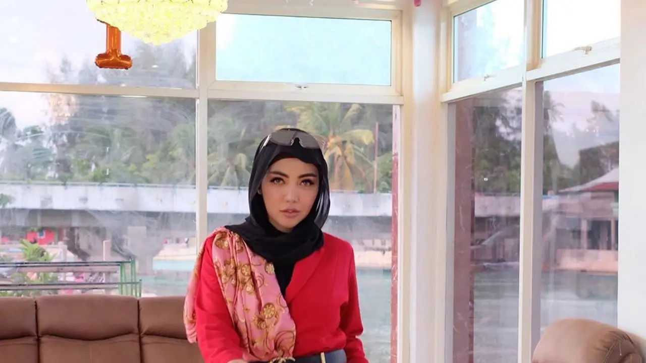 FOTO: Gaya OOTD Bella Shofie, Tampil Glamor dan Stylish