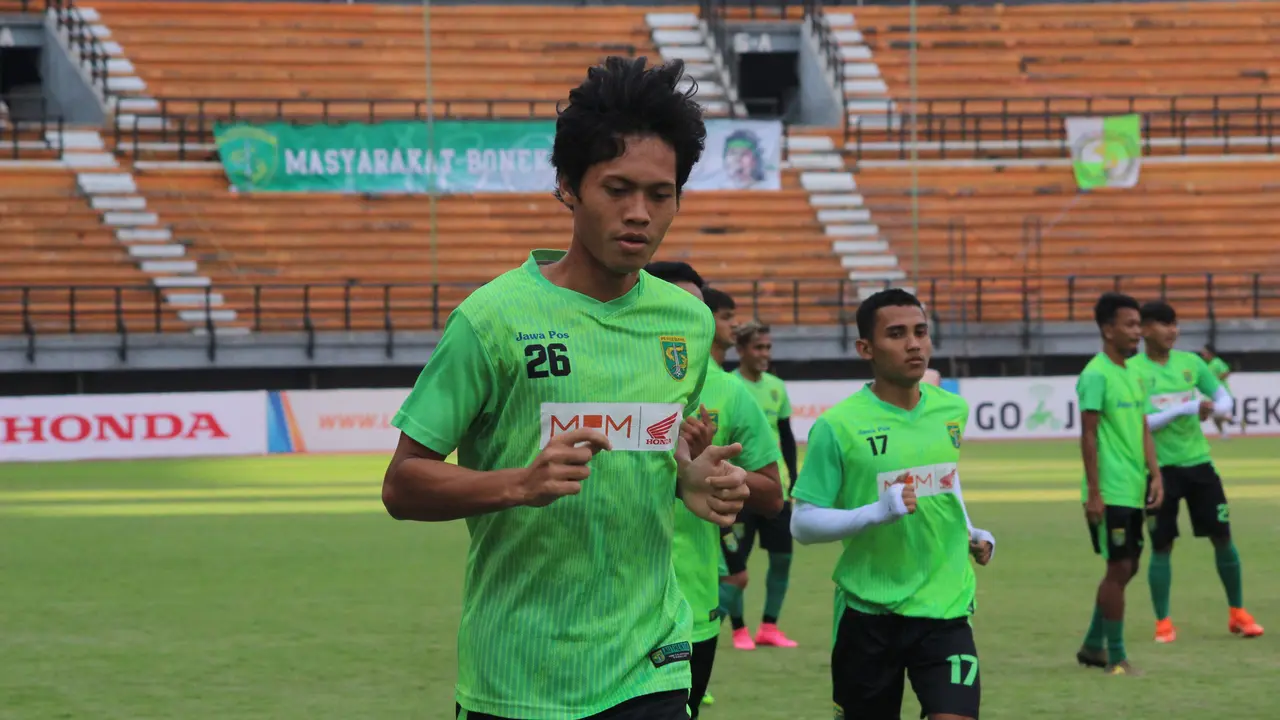 Rishadi Fauzi