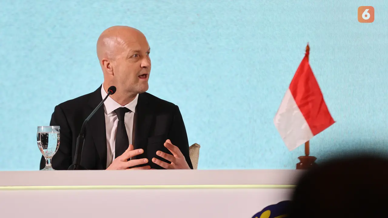 Konferensi pers penasihat teknis PSSI, Jordi Cruyff