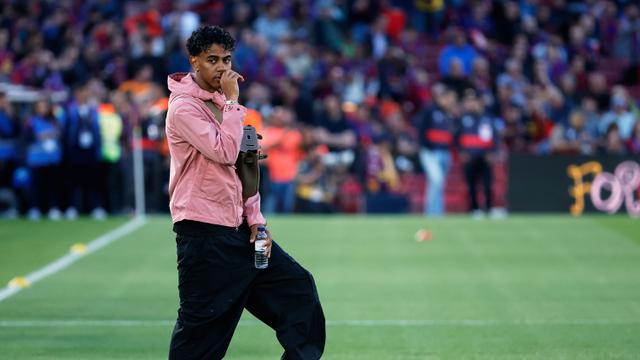 Foto: Gegerkan Jagat Maya, Perjumpaan Lamine Yamal dan Olivia Rodrigo dalam Laga El Clasico Jadi Pertemuan Dua Ikon Gen Z