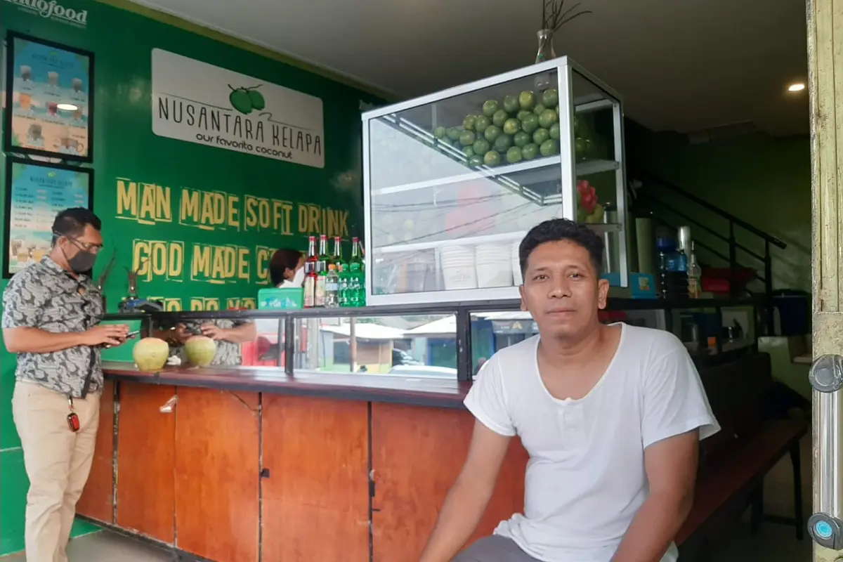 Kisah Pedagang Es Kelapa, Digitalisasi Tingkatkan Omzet Hingga 100 Persen