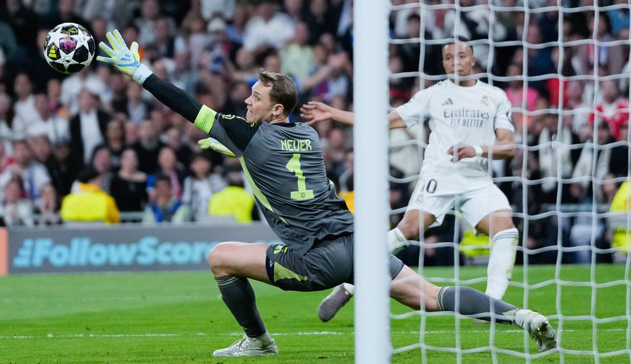 Tampil di depan pendukung sendiri, Real Madrid sebenarnya tampil garang dengan mencatatkan 20 tembakan. (AP Photo/Bernat Armangue)