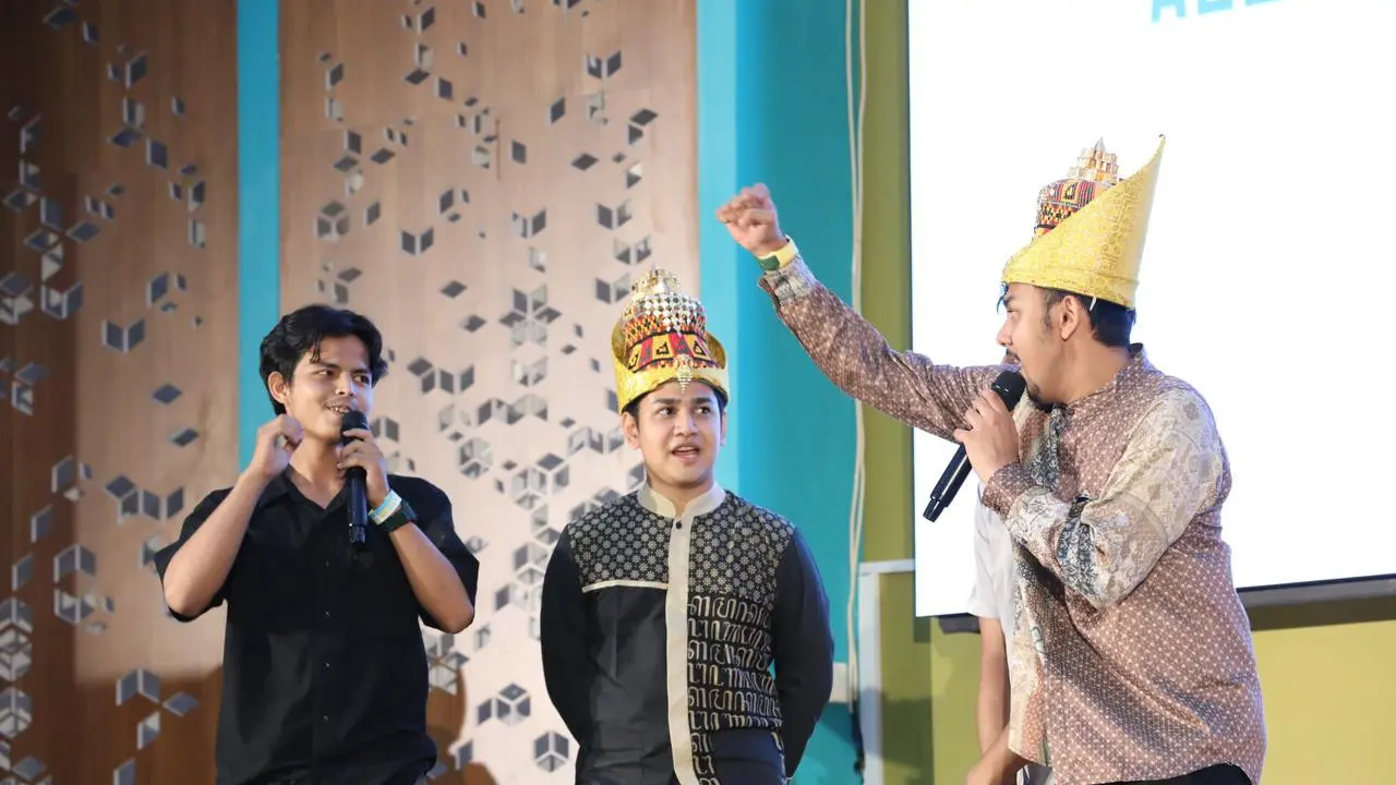 Aneuk Muda Aceh Unggul dan Hebat (AMANAH) sukses menggelar roadshow bertajuk 'AMANAH Goes to Campus. Kali ini, AMANAH mengangkat tema ‘Yang Muda yang Berkreasi’ dengan menghadirkan tokoh publik Syakir Daulay untuk berbagi pengalaman di Kampus Universitas