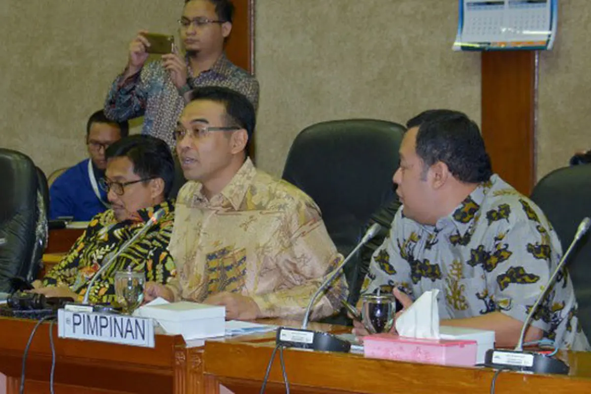 Komisi VI Aspresiasi Laporan Keuangan Kementerian BUMN 2016