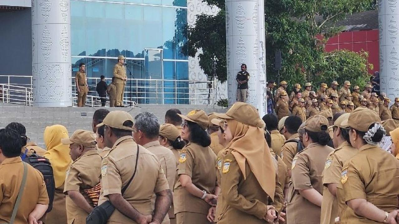 Fakta Rp5 Miliar: Pj Gubernur Papua Desak Percepatan Mutasi ASN Demi Efisiensi Anggaran