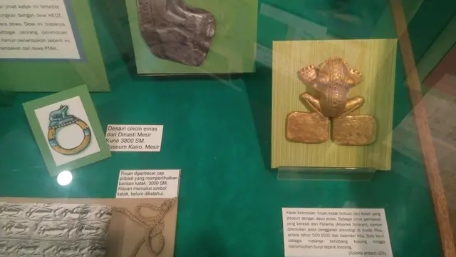 Mencari Tempat Memajang Ribuan Mainan Museum Kolong Tangga
