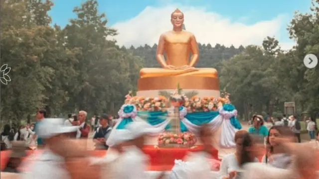 2569 Lampion Jadi Simbol Cahaya Perdamaian dan Perayaan Waisak di Candi Borobudur