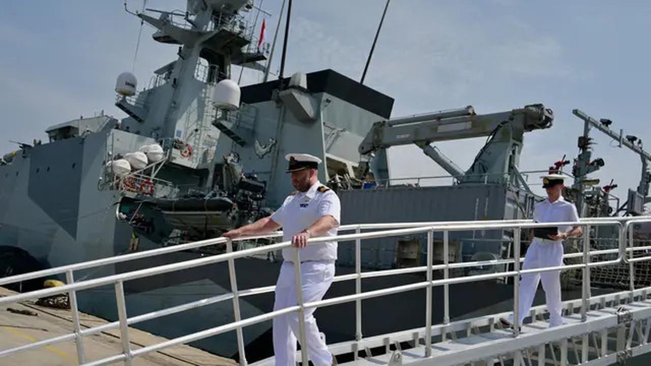 Perkuat Kerja Sama Militer, Kapal Angkatan Laut Inggris HMS Spey Berlabuh di Jakarta
