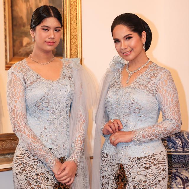 6 Adu Gaya Berkebaya Annisa Pohan dan Nanik Istumawati Dampingi AHY dan Hadi Tjahjanto Dilantik Jadi Menteri